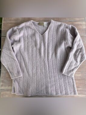 Liz Claiborne Soft Vintage Lavender V-Neck Cozy Knit Sweater M